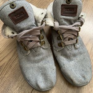 Toms Booties